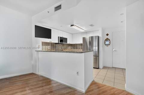 19501 W Country Club Dr 2401, Aventura FL - photo 14 of 32