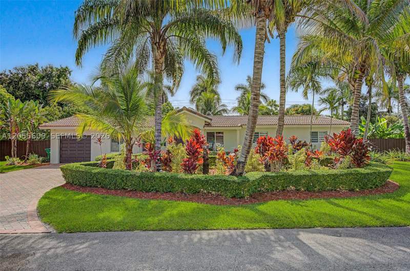 4 bedroom SingleFamilyResidence at 11633 SW 102nd Ct, Pine Acres Sec 4, Miami — photo 2