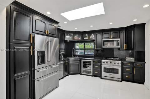19130 NE 21st Ave, North Miami Beach FL - photo 11 of 47