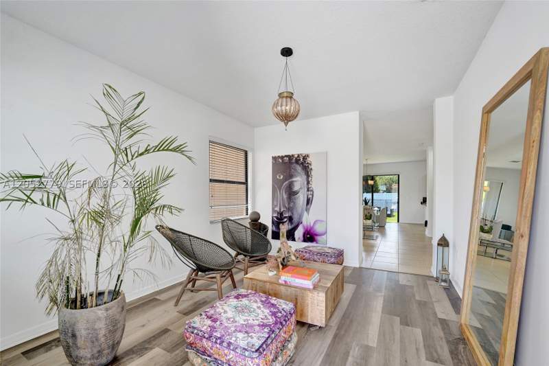 4 bedroom SingleFamilyResidence at 650 NE 191st Ter, Champion Lakes, Miami — photo 5