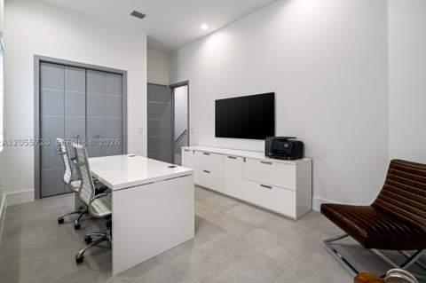 3073 Carter St 3073, Miami FL - photo 16 of 22