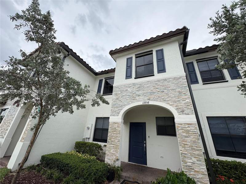 3 bedroom Townhouse at 11858 SW 246th Ln, Silver Palm Residential H, Homestead — photo 2