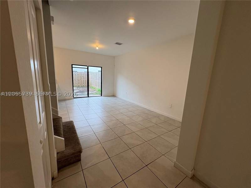 3 bedroom Townhouse at 11858 SW 246th Ln, Silver Palm Residential H, Homestead — photo 3
