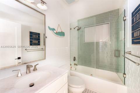 4155 Pamona Ave, Miami FL - photo 16 of 32