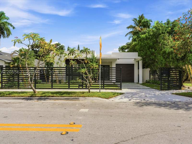 4 bedroom SingleFamilyResidence at 1621 SW 11th Ter, Shenandoah, Miami — photo 3
