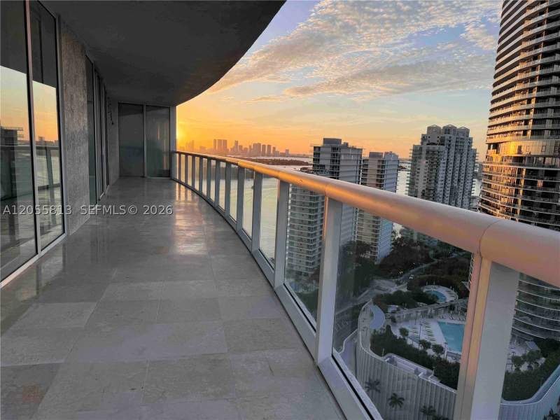 2 bedroom Condominium at 450 Alton Rd 2610, Icon Condo, Miami Beach — photo 3