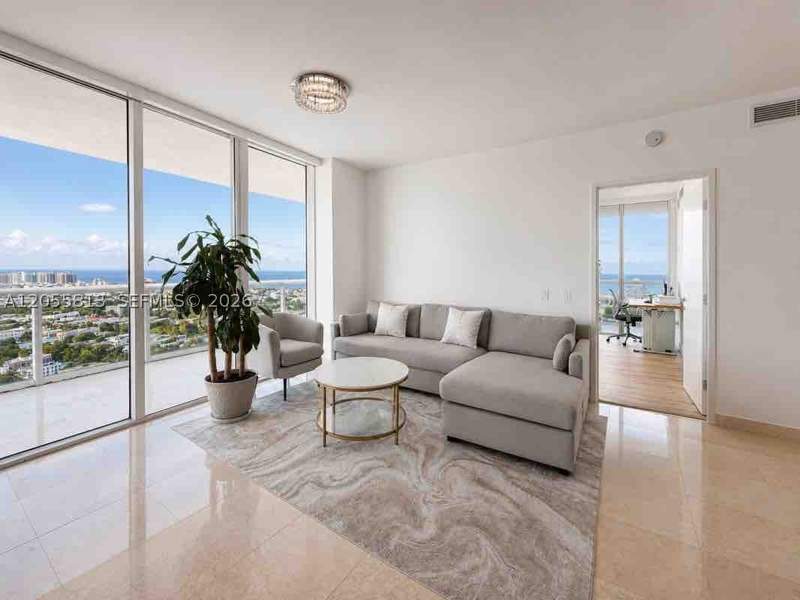 2 bedroom Condominium at 450 Alton Rd 2610, Icon Condo, Miami Beach — photo 4