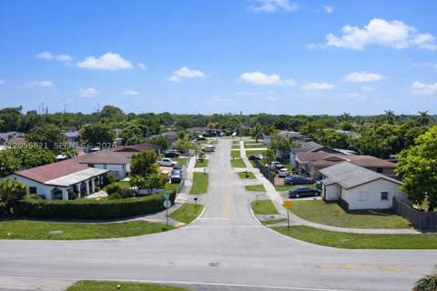 10221 SW 169th St, Miami FL - photo 19 of 23