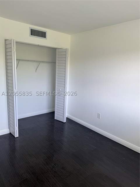 7195 NW 179th St 211, Hialeah FL - photo 8 of 20