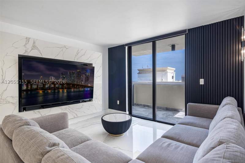 2 bedroom Condominium at 1623 Collins Ave 716, The Georgian Condo, Miami Beach — photo 2