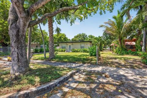 1645 NW 121st Street, North Miami FL - photo 7 of 49