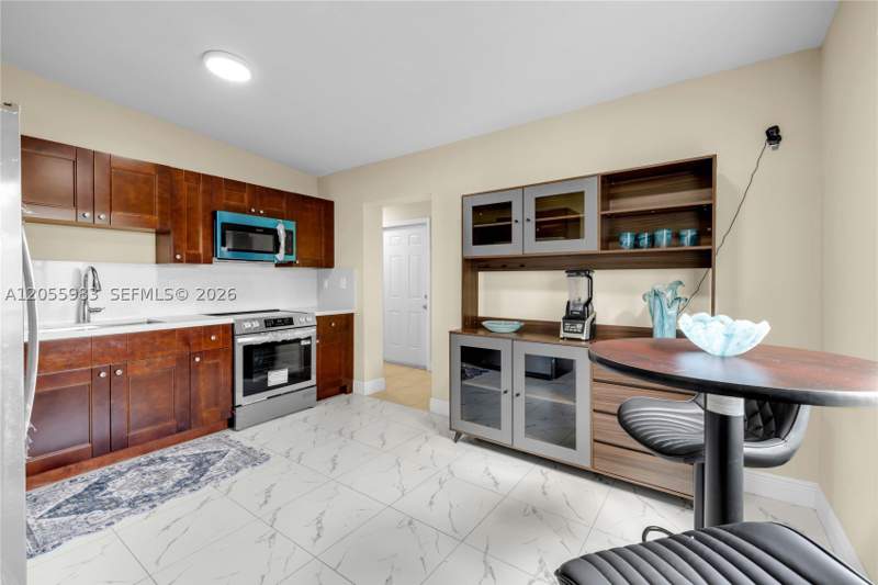 5 bedroom SingleFamilyResidence at 29720 SW 147th Ave, Leisure City Sec 4, Homestead — photo 2