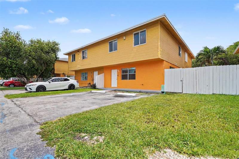 3 bedroom Villa at 145 NE 12th Ave 145, Seagrape Village Condo, Homestead — photo 3