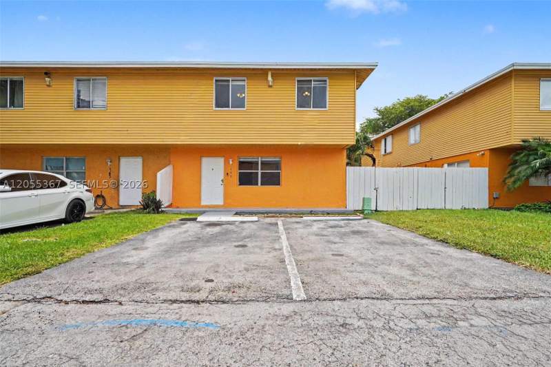 3 bedroom Villa at 145 NE 12th Ave 145, Seagrape Village Condo, Homestead — photo 5