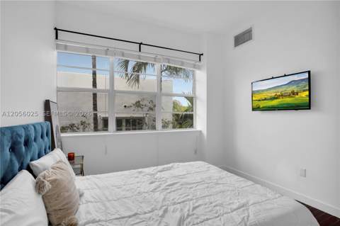 935 Euclid Ave 8, Miami Beach FL - photo 8 of 11