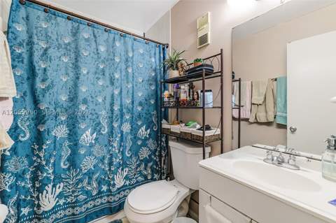 9732 Hammocks Blvd 203-17, Miami FL - photo 11 of 40