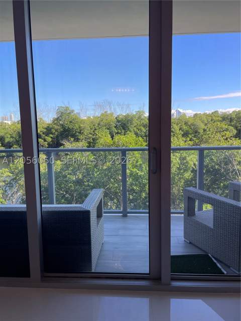 16385 Biscayne Blvd 316, North Miami Beach FL - photo 6 of 9