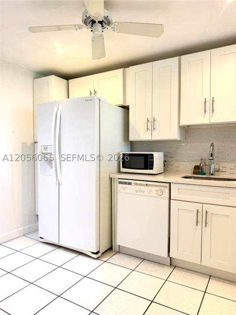 20100 W Country Club Dr 608, Aventura FL - photo 10 of 26