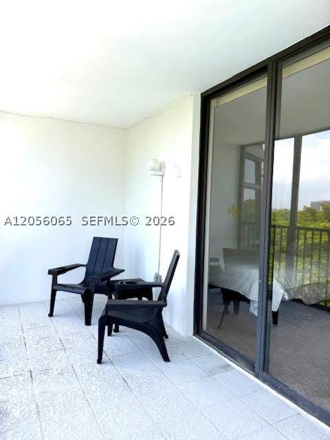 20100 W Country Club Dr 608, Aventura FL - photo 11 of 26