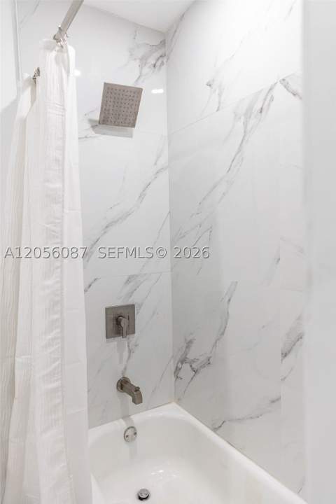 935 NE 164th St, North Miami Beach FL - photo 12 of 25