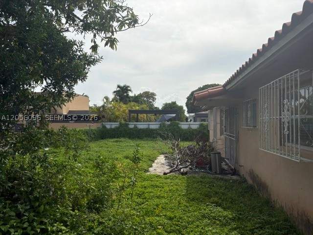 3 bedroom SingleFamilyResidence at 9590 SW 19th St, Green Briar West Sec One, Miami — photo 4