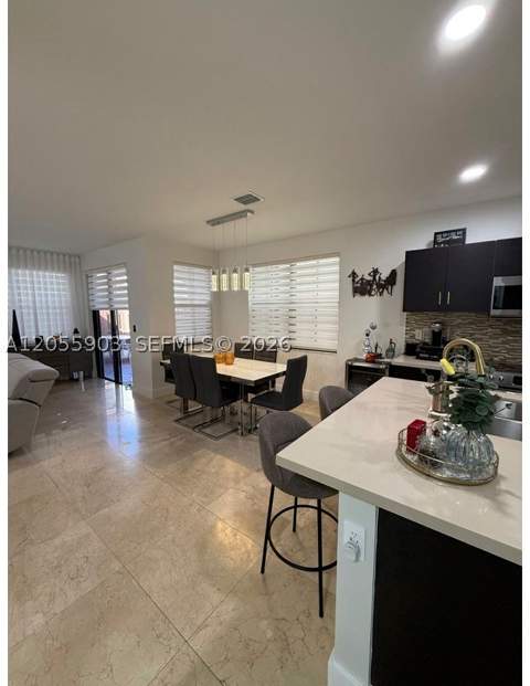 7022 NW 102nd Pl, Doral FL - photo 20 of 56