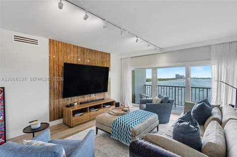 500 Bayview Dr 822, Sunny Isles Beach FL - photo 13 of 51