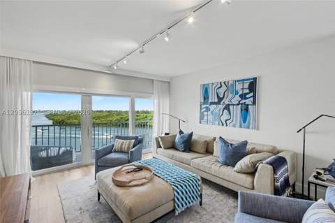 500 Bayview Dr 822, Sunny Isles Beach FL - photo 17 of 51