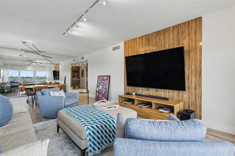 500 Bayview Dr 822, Sunny Isles Beach FL - photo 20 of 51