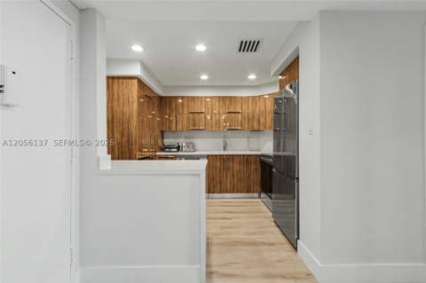 500 Bayview Dr 822, Sunny Isles Beach FL - photo 21 of 51