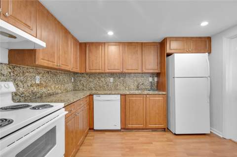 8475 SW 137th Ave 8475, Miami FL - photo 12 of 35