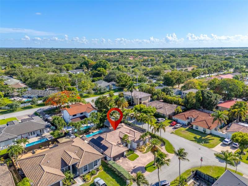 4 bedroom SingleFamilyResidence at 15260 SW 143rd St, Christina Estates, Miami — photo 5