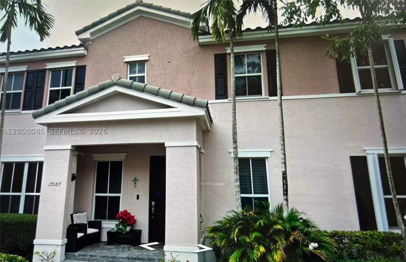 5 bedroom Townhouse at 17087 SW 93rd St, Kendall Square, Miami — photo 4