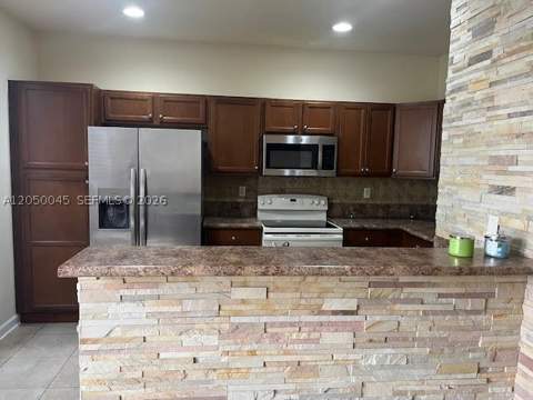 17087 SW 93rd St, Miami FL - photo 7 of 49