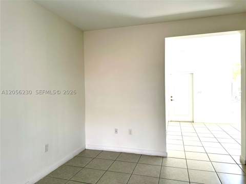2737 SE 17th St, Homestead FL - photo 9 of 25
