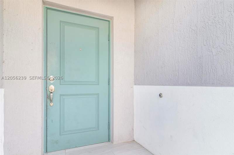 4 bedroom Townhouse at 417 NW 12th Pl, Forest Park Villas, Florida City — photo 3