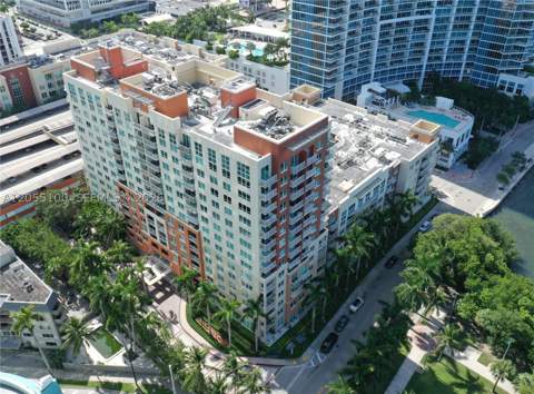 2000 N Bayshore Dr 1006, Miami FL - photo 14 of 27