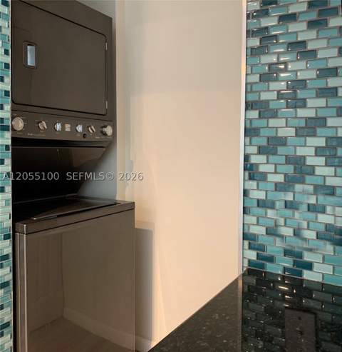 2000 N Bayshore Dr 1006, Miami FL - photo 20 of 27