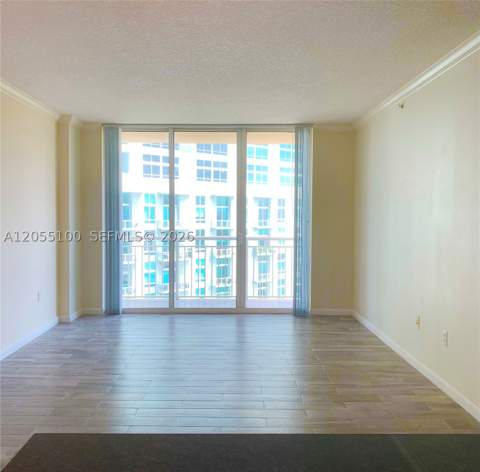 2000 N Bayshore Dr 1006, Miami FL - photo 9 of 27