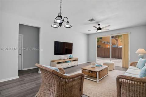 751 SE 2nd St, Homestead FL - photo 13 of 41