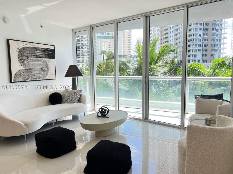 2 bedroom Condominium at 495 Brickell Ave Bay406, Icon Brickell No Two, Miami — photo 2