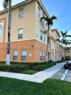 3 bedroom Condominium at 10012 NW 7th St 216, Fontainbleau Lakes Courty, Miami — photo 3
