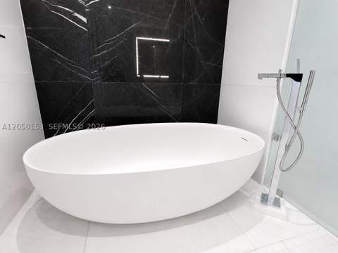 300 Biscayne Boulevard Way 2609W, Miami FL - photo 24 of 47