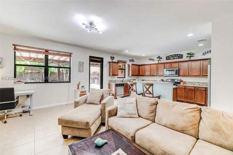 17670 SW 154th Pl, Miami FL - photo 14 of 73