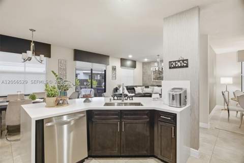 8870 NW 99th Path, Doral FL - photo 15 of 41