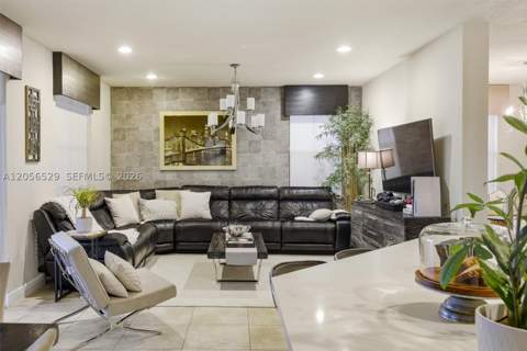 8870 NW 99th Path, Doral FL - photo 6 of 41