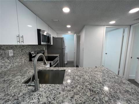 7235 NW 179th St 104, Hialeah FL - photo 12 of 45
