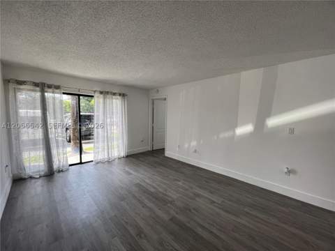 7235 NW 179th St 104, Hialeah FL - photo 19 of 45