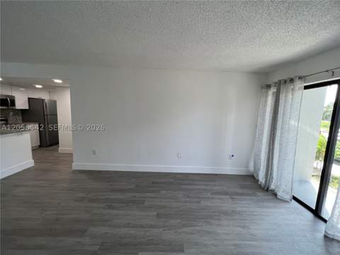7235 NW 179th St 104, Hialeah FL - photo 22 of 45