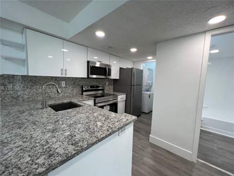 7235 NW 179th St 104, Hialeah FL - photo 8 of 45